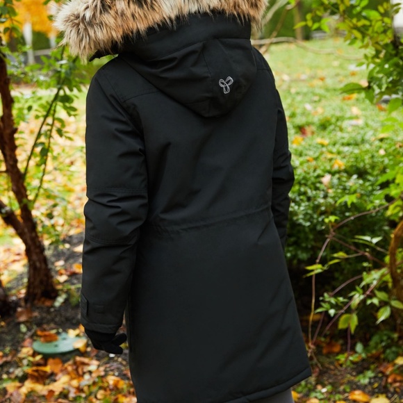 ARITZIA TNA Black Parka with Fur Trim - Picture 6 of 16